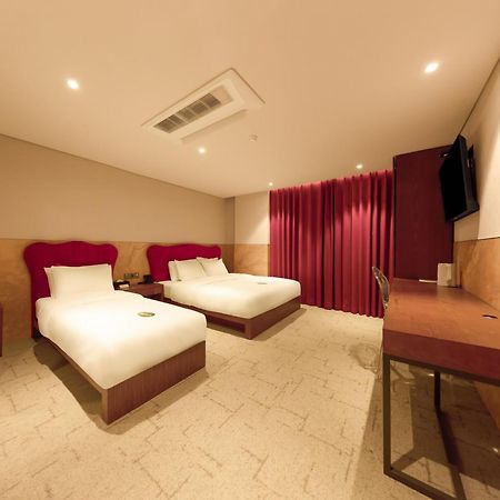 Capace Hotel Gangnam Сеул Екстериор снимка