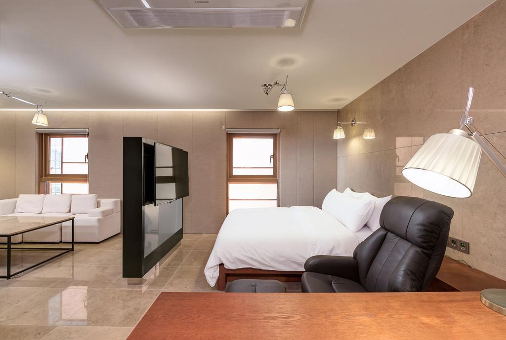 Capace Hotel Gangnam Сеул Екстериор снимка